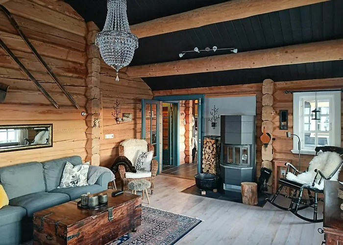 Log Near Muen And Myafallene * Venabygd