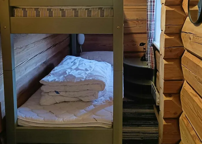 Log Near Muen And Myafallene بيت للعطل *